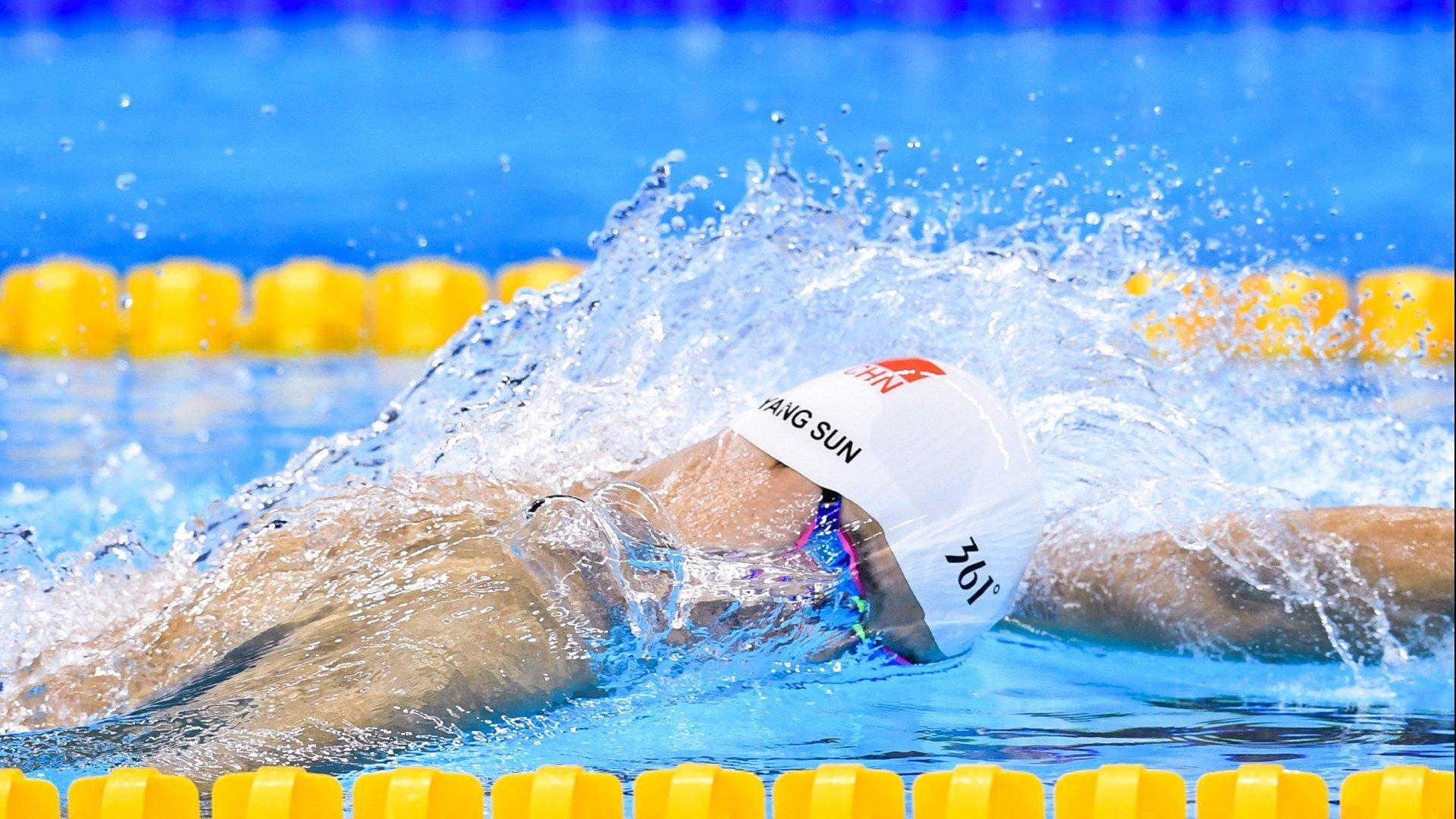 中国花样游泳队世锦赛摘金 展现水中芭蕾极致魅力